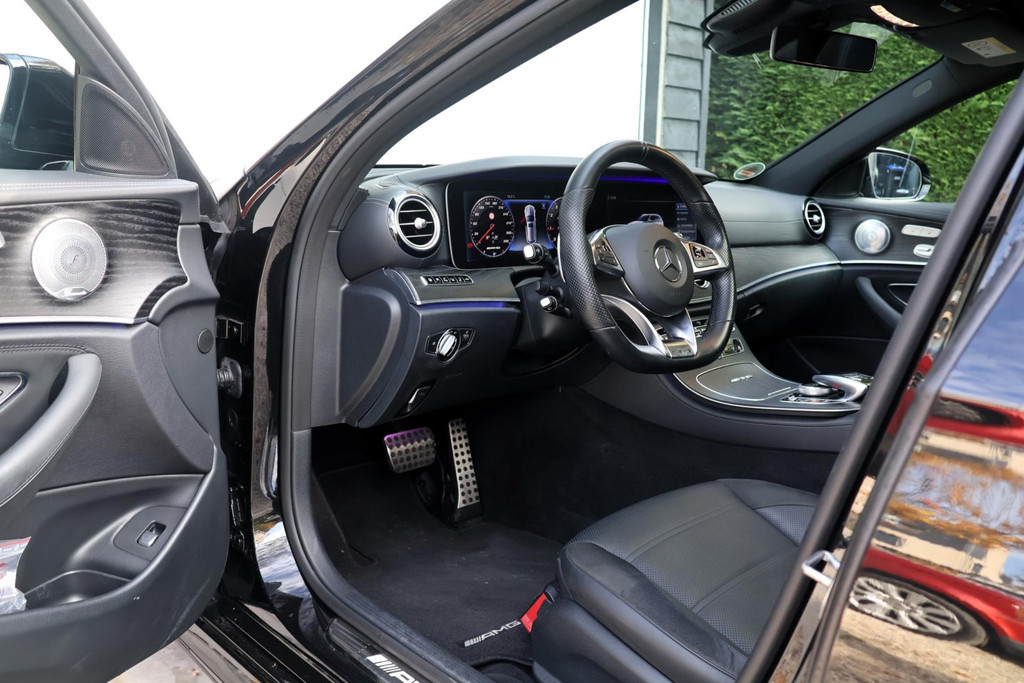48511540-11.jpg