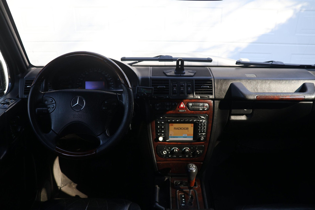 51237812-22.jpg