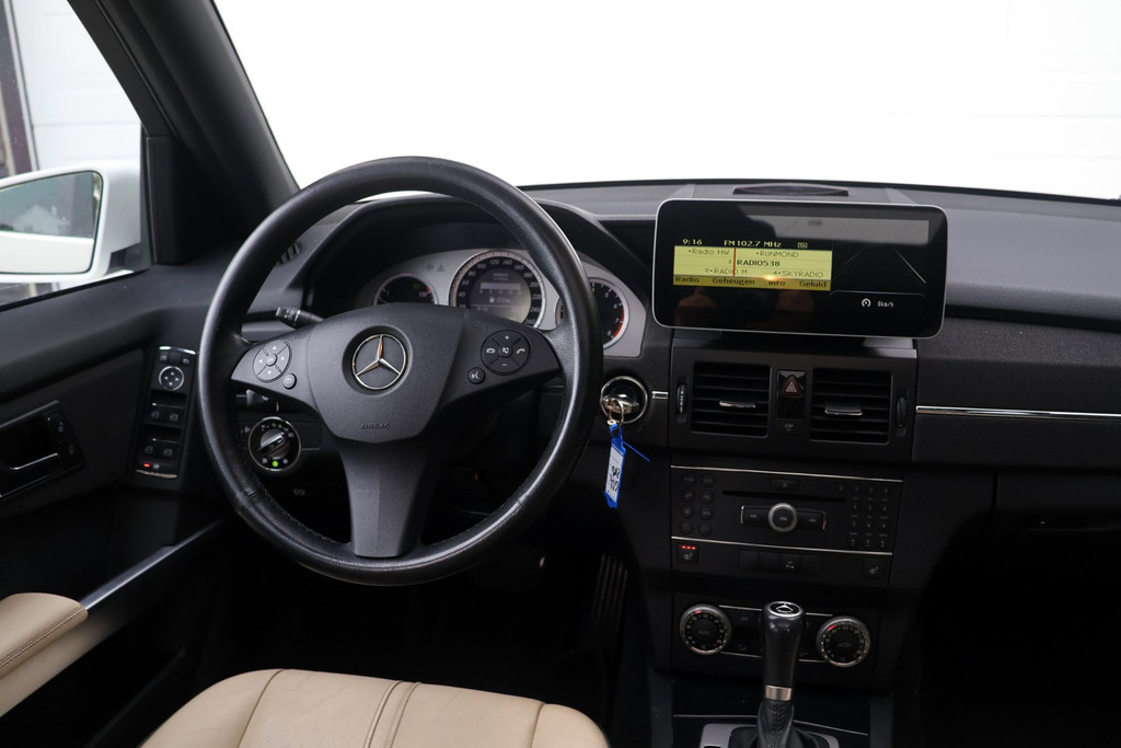 53307242-20.jpg