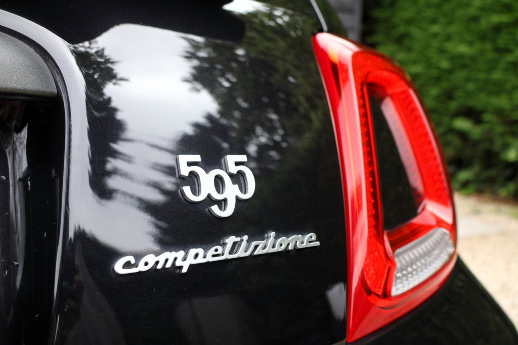 53997995-11.jpg