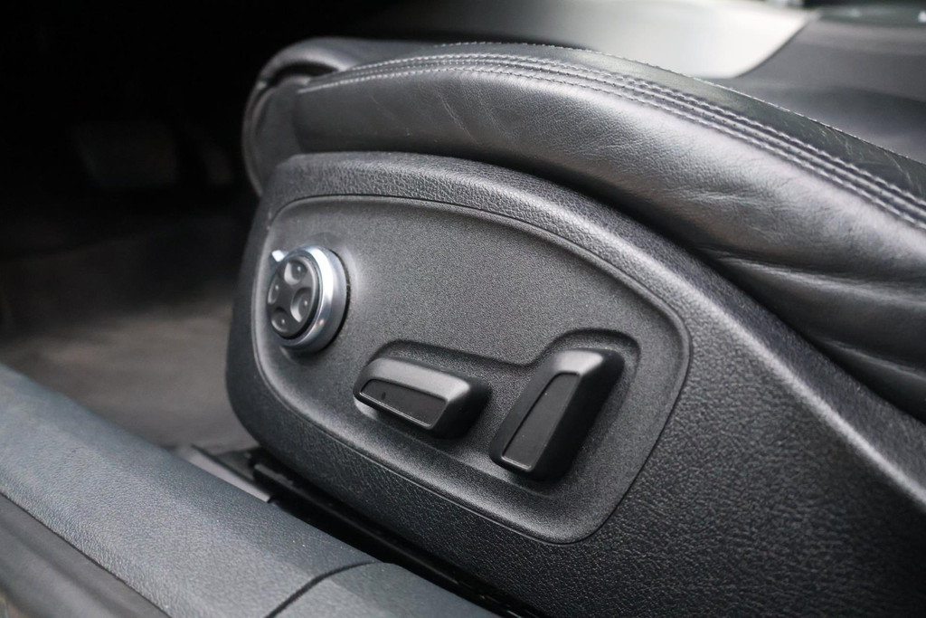 57192420-11.jpg